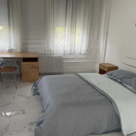 Room Homestay Calais